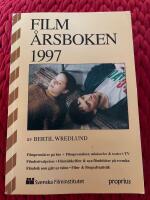 Film&aring;rsboken : samtliga filmer som premi&auml;rvisades p&aring; biograf och tv