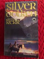 Silverdolken : f&ouml;rsta boken om det magiska landet Deverry