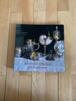 Silver och smycken p&aring; Skokloster : utst&auml;llningskatalog 1995