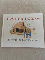 Hattstugan : en saga p&aring; vers med rim som barnen f&aring;r hitta p&aring; sj&auml;lva : [bilderbok]