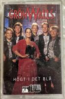 H&ouml;gt i det bl&aring;". 