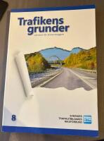 Trafikens grunder: L&auml;robok f&ouml;r k&ouml;rkortstagare