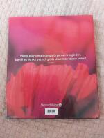 F&auml;rg & design : att skapa med f&auml;rg i tr&auml;dg&aring;rden