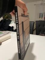 Auschwitz - En d&ouml;dens Boning