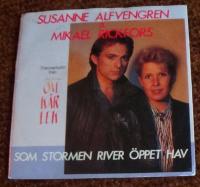 Som stormen river &ouml;ppet hav, Om k&auml;rlek