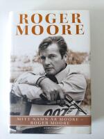 Mitt namn &auml;r Moore - Roger Moore