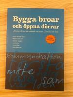Bygga broar och &ouml;ppna d&ouml;rrar : att l&auml;sa, skriva och samtala om texter i f&ouml;rskola och skola