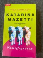 Familjegraven : en forts&auml;ttning p&aring; romanen Grabben i graven bredvid