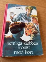 Hemliga klubben trollar med kort