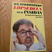 L&ouml;psedeln och insidan : en bok om tidningen och livet