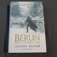 Berlin : slutstriden 1945