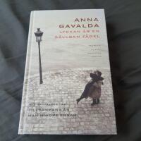 Lyckan &auml;r en s&auml;llsam f&aring;gel