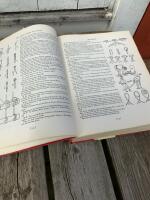 The Ashley Book of knots