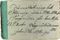 Intresse-Tabeller, som utwisar beloppet af 5 och 6 Procent &aring; st&ouml;rre och mindre Kapital fr&aring;n en dag till och med ett &aring;r, samt Tabeller &ouml;fwer diverse Procent. &Auml;fwensom om det nya Silfwer-, Koppar- och Sedelmyntet, och om w&auml;rdet af kontrolleradt Guld och Silfwer. Fick-Bok f&ouml;r alla Kapitalister, L&aring;ntagare, Auktions- och Bouppteckningsm&auml;n m. fl.