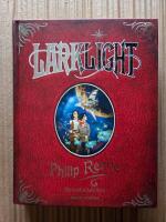 Larklight eller De vita spindlarnas h&auml;mnd eller Till Saturnus och tillbaka