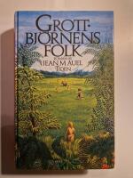 Grottbj&ouml;rnens folk : [roman]
