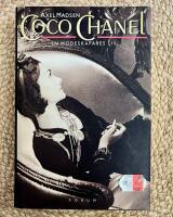 Coco Chanel : en modeskapares liv