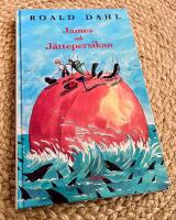 James och J&auml;ttepersikan