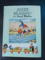 Nicke p&aring; badort - Nicke bok 7