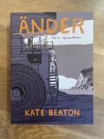 &Auml;nder : Tv&aring; &aring;r i oljesandf&auml;lten