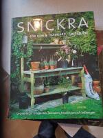 Snickra f&ouml;r hem & tr&auml;dg&aring;rd : 50 projekt f&ouml;r tr&auml;dg&aring;rden, bostaden, fritidshuset och balkongen