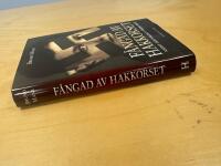 F&aring;ngad av hakkorset : nazist och soldat i Tredje riket