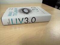 Liv 3.0 : att vara m&auml;nniska i den artificiella intelligensens tid