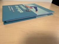 Boken om Yoga : hur man f&aring;r kropp och sj&auml;l i balans och harmoni