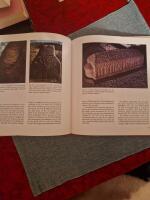 Sandstone runestones : the use of sandstone for erected runestones