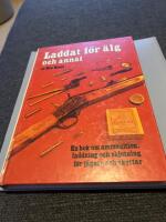 Laddat för älg och annat : av Nils Kvale