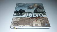 Volvo i uniform : terr&auml;ngfordon och milit&auml;r materiel genom tiderna
