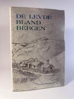 De levde bland bergen: Studier i Tj&ouml;rns kulturhistoria