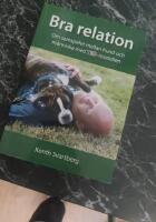 Bra relation : om samspelet mellan m&auml;nniska och hund med TSB-modellen