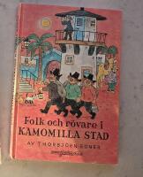 Folk och r&ouml;vare i Kamomilla stad