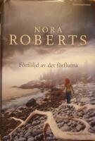F&ouml;rf&ouml;ljd av det f&ouml;rflutna : Sp&auml;nningsroman