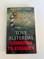 Kvinnorna p&aring; stranden