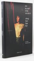 En kamp f&ouml;r frihet : Aung San Suu Kyi : en biografi