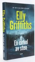 En cirkel av sten : Ruth Galloway, del 11