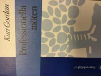 Professionella m&ouml;ten : Om utredande, st&ouml;djande och professionella samtal