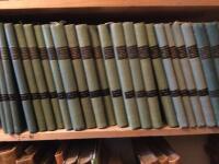 Svenska Sl&ouml;jdf&ouml;reningens Tidskrift 1920-1931 &aring;rg&aring;ng. XVl-XXVll,  Tidskriften Form fr&aring;n 1932~1947, &aring;rg&aring;ng. XVlll-XLlll. 26  inb &aring;rg&aring;ngar, tv&aring; f&ouml;rsta inb gulbrunt &ouml;vriga gr&ouml;na helklotband.