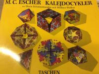 M.C. Escher kalejdocykler. Kalos(vacker)+eidos(figur)+kyklos(ring). ( I boken Ang&aring;r det ta ut figurer och s&auml;tta ihop tredimensionellt). 
