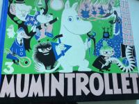 Mumintrollet N:3. Inneh&aring;ller episoderna : Att bygga ett hus, Vi b&ouml;rjar ett nytt liv, Vi bor i en djungel