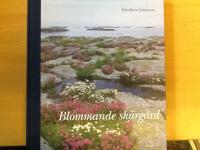 Blommande sk&auml;rg&aring;rd