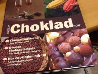 Svensk chokladbok. Chokladbutikerna. Svensk chokladhistoria. Hur choklad blir till