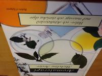 Aromaterapi. H&auml;lso- och sk&ouml;nhetsv&aring;rds med massage och eteriska oljor