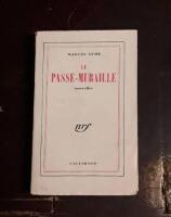 Le passe-muraille: Nouvelles