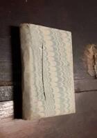 Stockholms stadscalender f&ouml;r &aring;ret 1791. Inneh&aring;ller f&ouml;rteckning p&aring; &auml;mbetsm&auml;n och betjening vid de i Stockholm varande Kgl. Collegier och andra Publika Verk, af Civil-, milit&auml;r-och Kyrko-Staterne/Hofcalender f&ouml;r &aring;ret 1791. Till Stockholms horizont bel&auml;gen 59. Gr. 20. m, norr om aequatoren. Inneh&aring;ller konungars och prinsars f&ouml;delse-dagar, de f&ouml;rn&auml;mste &auml;mbetsm&auml;n, riddare af kongl. Serafimer orden, samt commend. och riddare af de &ouml;frige kongl. Orden