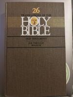 26 Translations of the Holy Bible volume 2: Job through Malachi