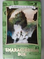 Smaragdernas bok -  Trolldomens tre skrifter - del 1