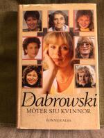 Stina Dabrowski m&ouml;ter sju kvinnor